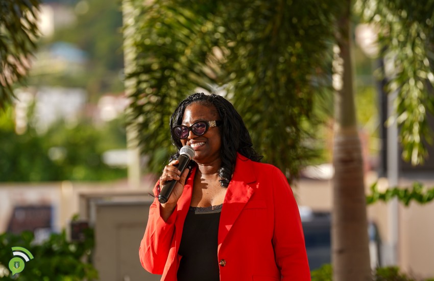 Florida-Caribbean Cruise Association Partners with Government of the Virgin Islands for Holiday Gift Project.P2