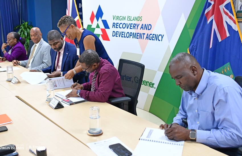 Contract Signing RDA BVIHSA Photo 2