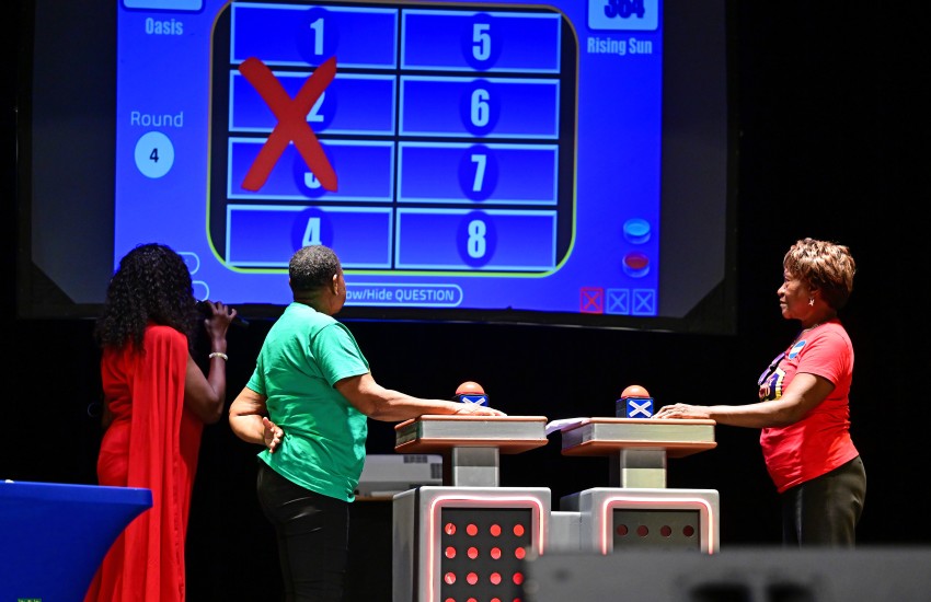 Family Feud Seniors Edition Photo 8
