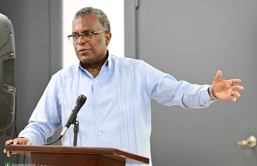 Premier and Bahamas Minister