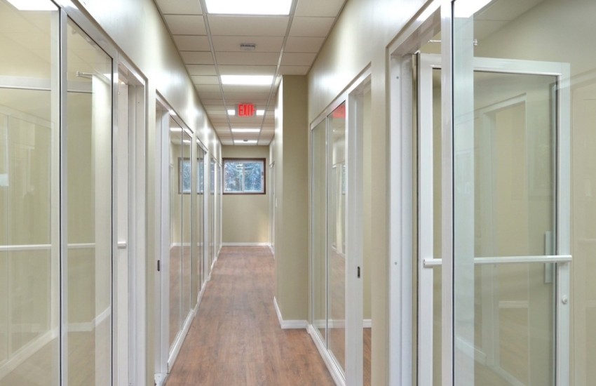 upper_units_hallway_entrezone