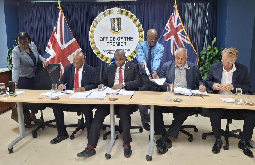 Premier Contract Signing VG Clinic