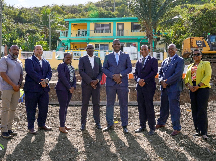 Long Look Social Home Complex Group Photo