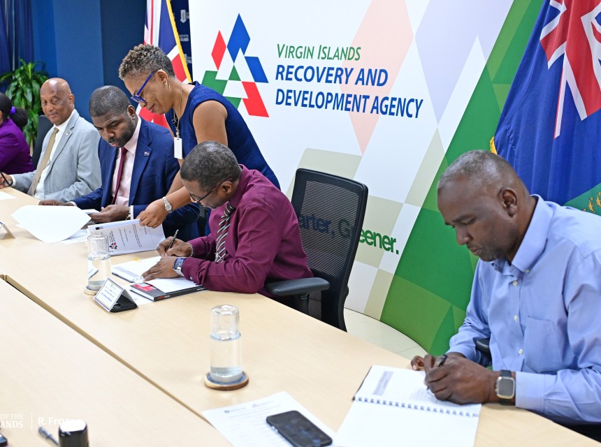 Contract Signing RDA BVIHSA Photo 2