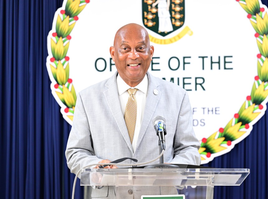 Contract Signing RDA BVIHSA Photo Hon. Vincent Wheatley