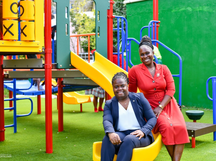 Hon. de Castro and Principal Vanterpool at Playground Dedication